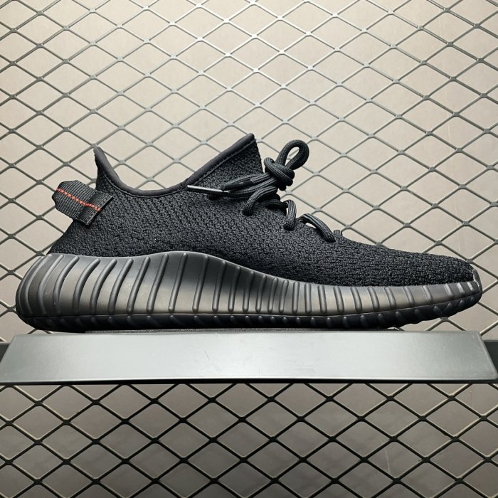 Кроссовки Yeezy Boost 350V2 фото 3