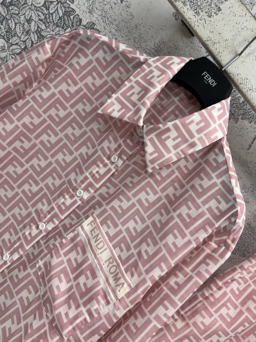 Костюм жіночий фото 2