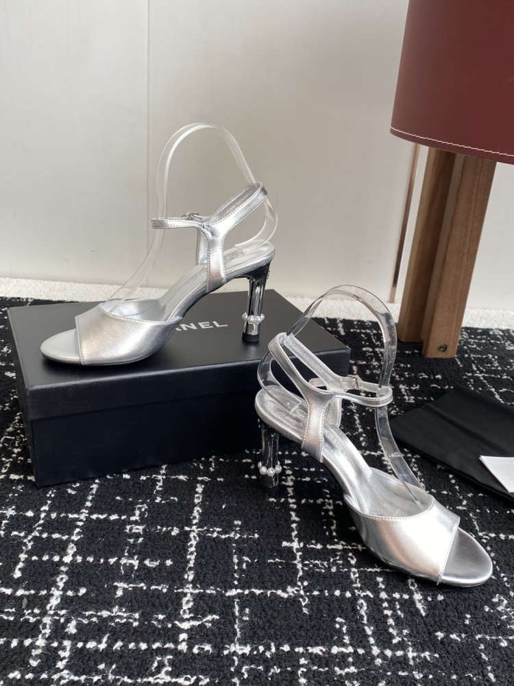 Босоножки фото 6