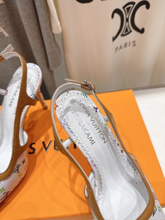 Босоножки фото 6