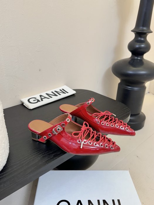 Босоніжки фото 2