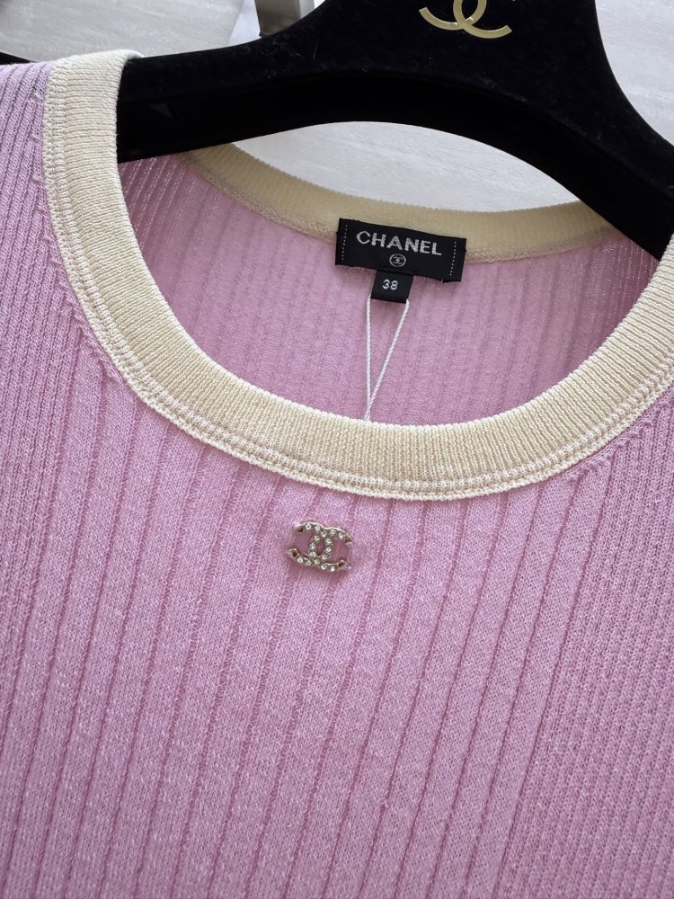 Футболка жіноча фото 3