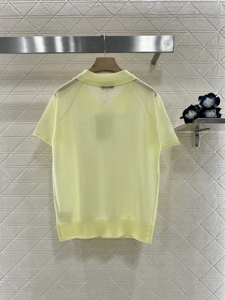 Футболка жіноча фото 2