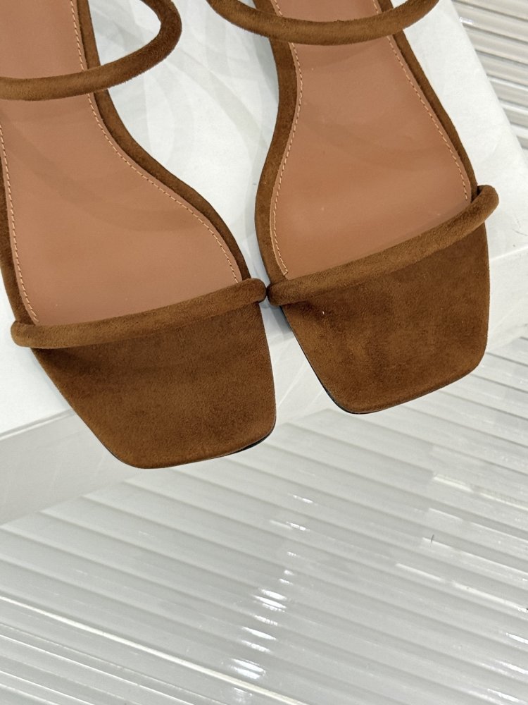 Босоножки фото 7