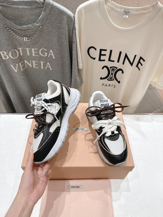 Кроссовки фото 4