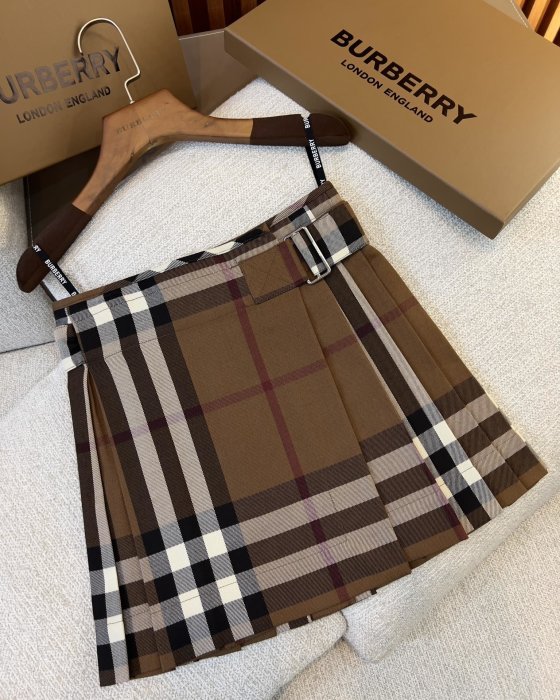 Burberry 5130 UKRFashion. Burberry