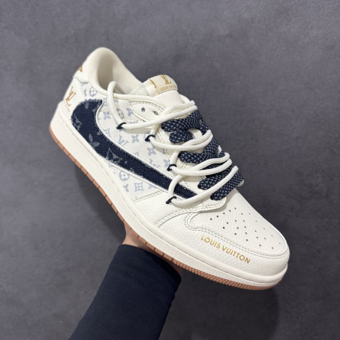 Кроссовки Travis Scott x Fragment Design x Air Jordan 1 Low фото 3