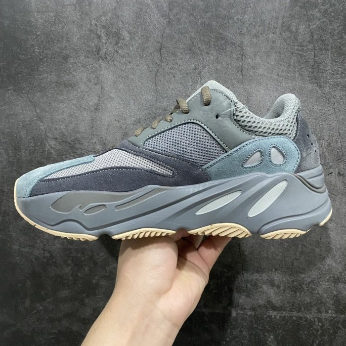 Кросівки Yeezy 700 Teal Blue FW2499 фото 2