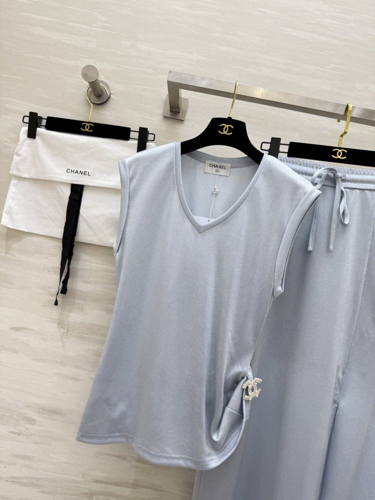 Costume female фото 2