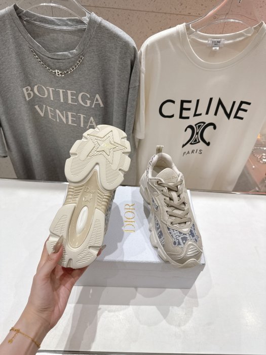 Кроссовки фото 9