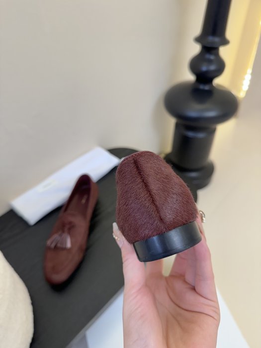 Лоферы женские фото 7