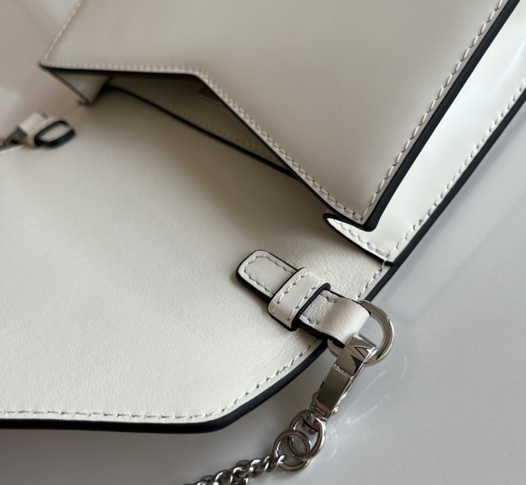 A bag Brushed leather shoulder bag 1BH189 17 cm фото 7