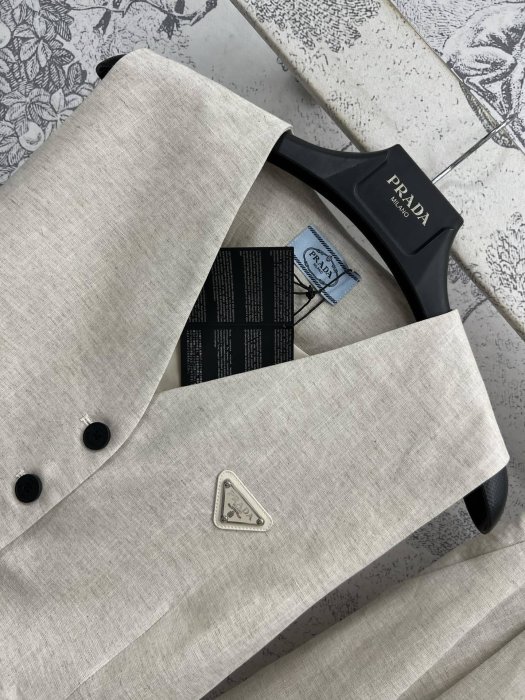 Костюм женский фото 2