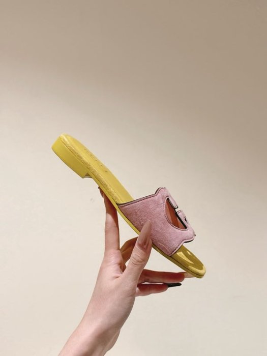 Шлепанцы фото 7