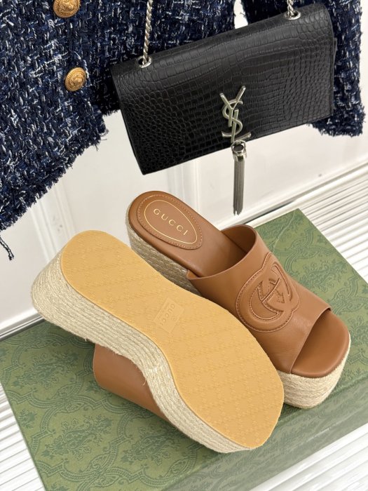 Босоніжки фото 9