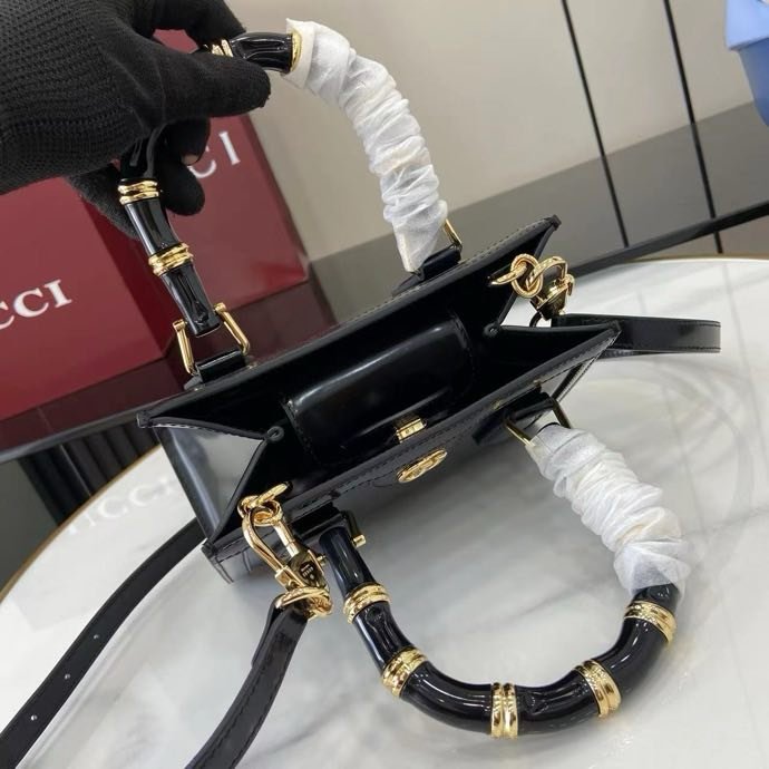 Сумка кожаная Gucci Diana 20 см фото 5