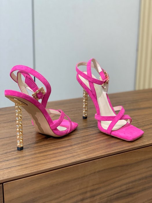 Босоножки фото 4