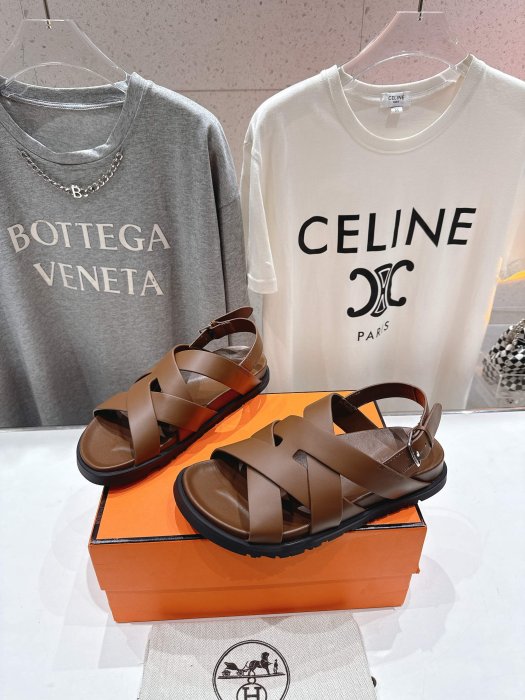 Сандалі жіночі фото 3