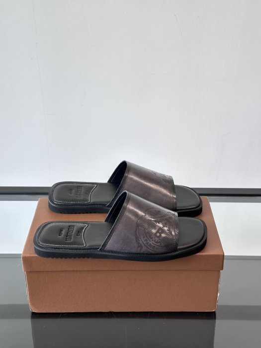 Шльопанці чоловічі