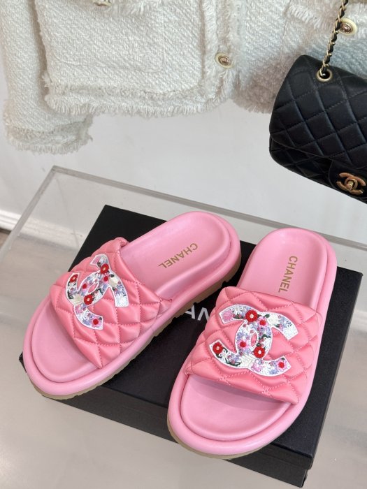 Шлепанцы фото 2