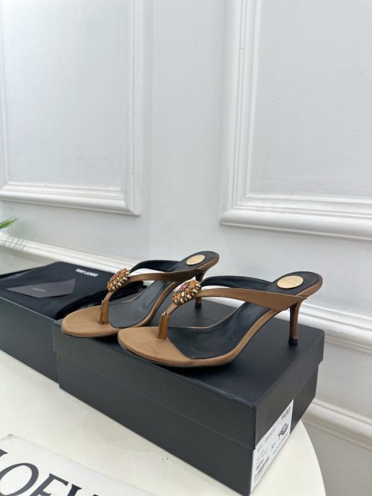 Босоножки фото 5