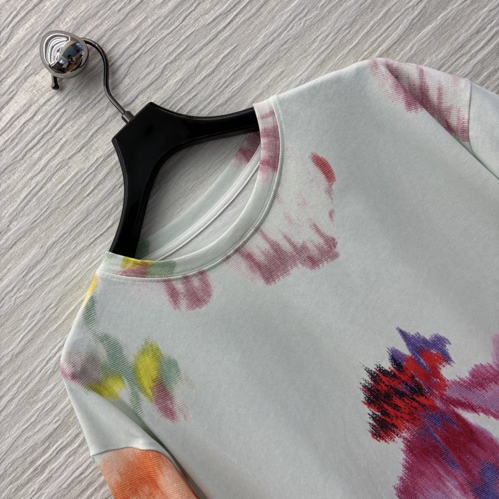 Футболка жіноча фото 6