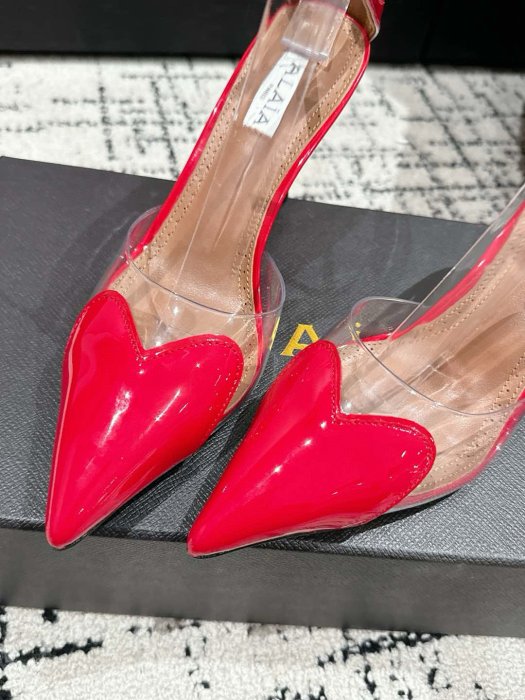 Босоножки фото 6