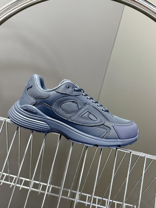 Кроссовки фото 5