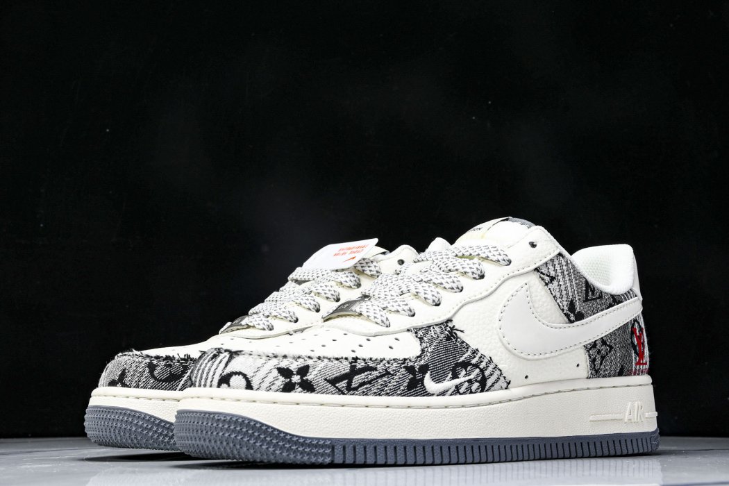 Кроссовки Nike Air Force 1'07 Low x LV фото 2