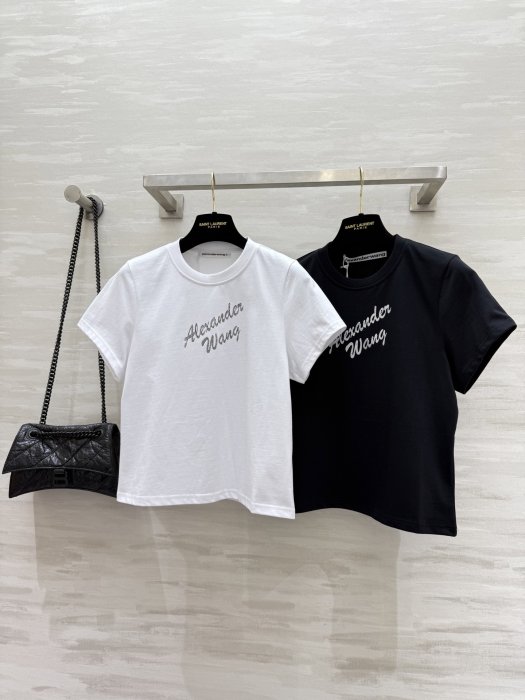 T-shirt women's фото 7