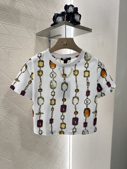 Футболка жіноча