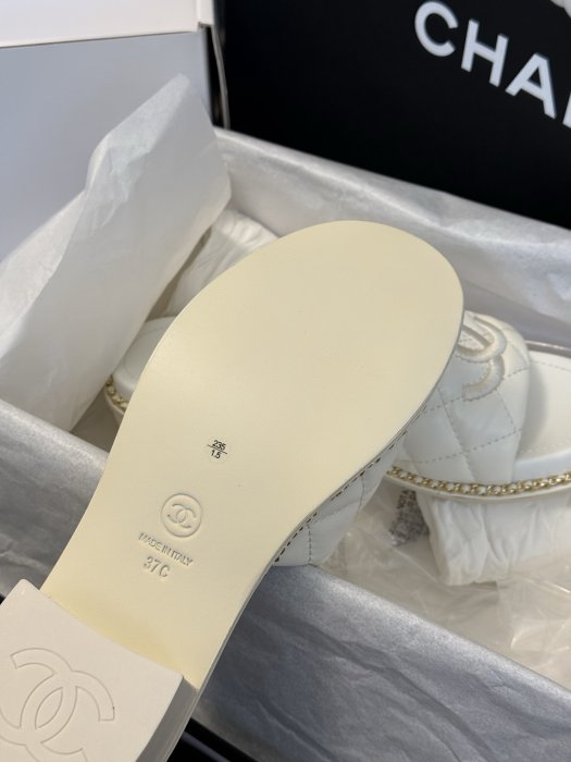 Шлепанцы фото 9