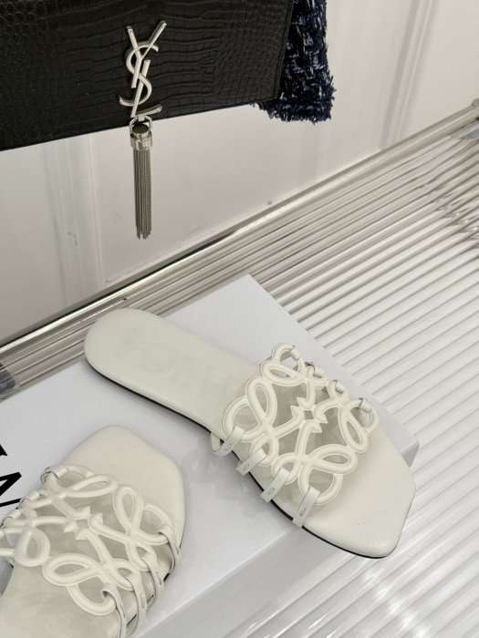 Шлепанцы фото 5