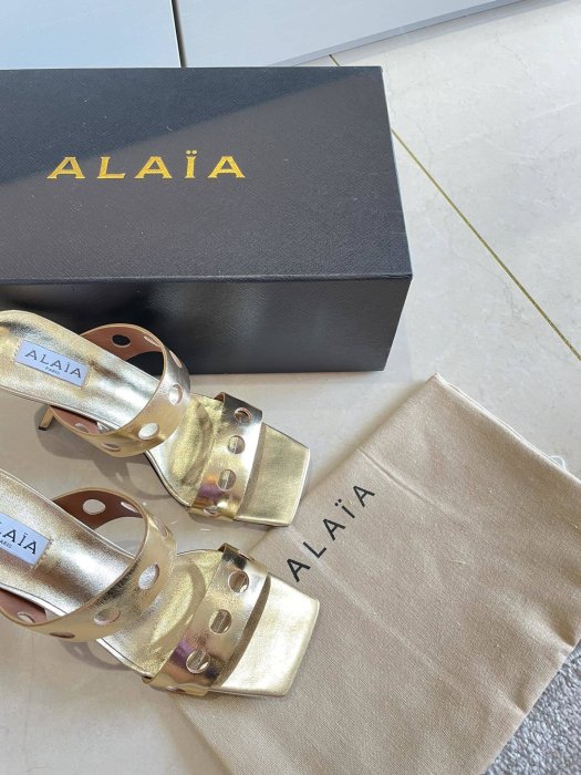 Босоножки фото 6