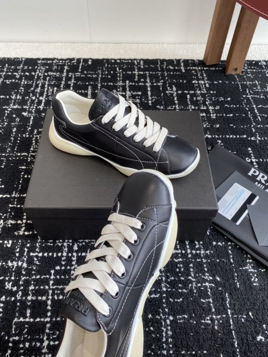 Кроссовки фото 6