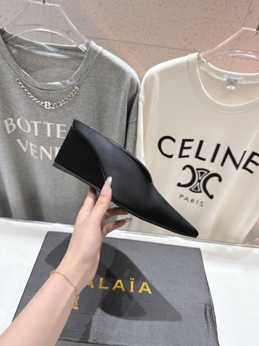 Босоножки фото 5