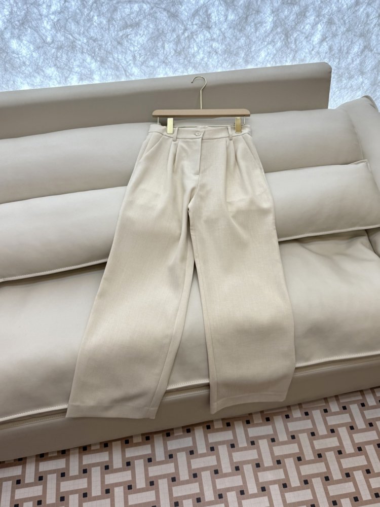 Костюм женский фото 6