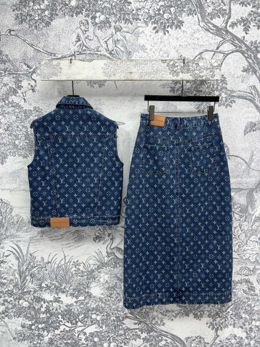 Костюм женский фото 7