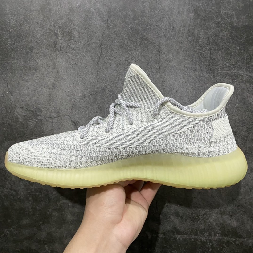 Кроссовки Yeezy 350 V2 FX4349 фото 2