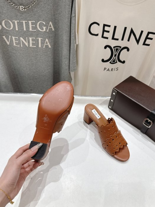 Босоножки фото 9