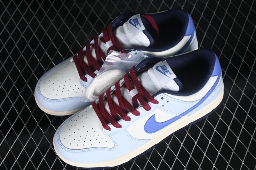 Кроссовки Dunk Low Retro фото 5