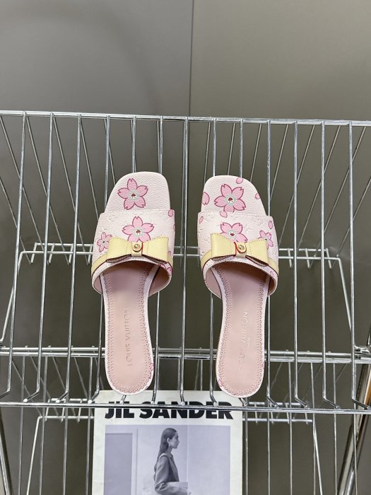 Шлепанцы фото 6