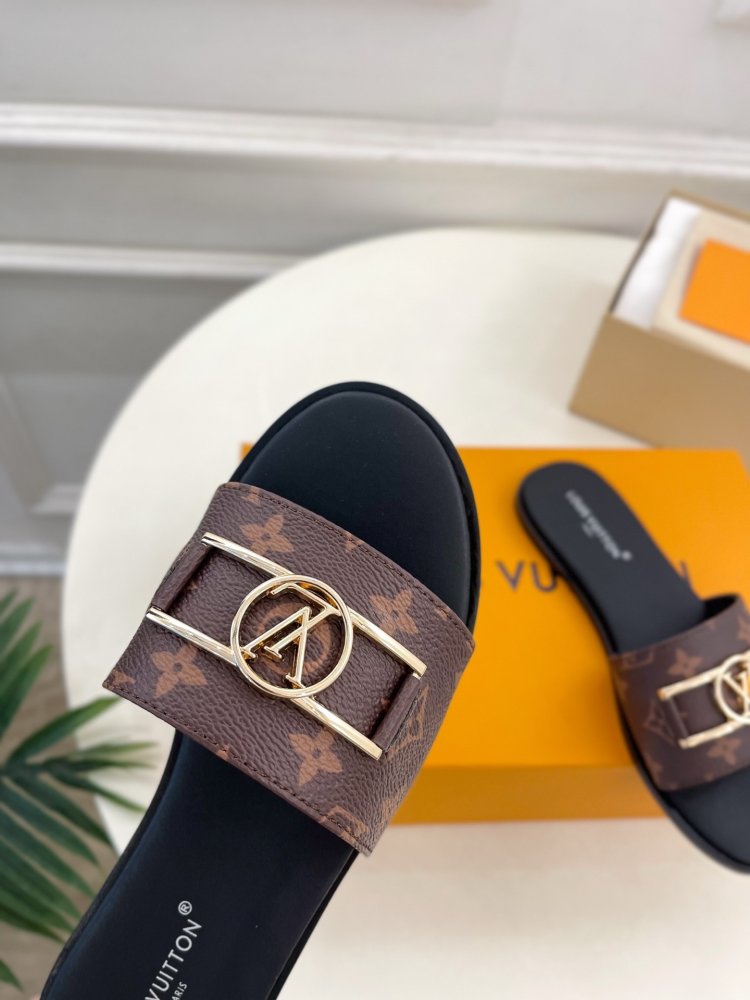 Шлепанцы женские фото 6