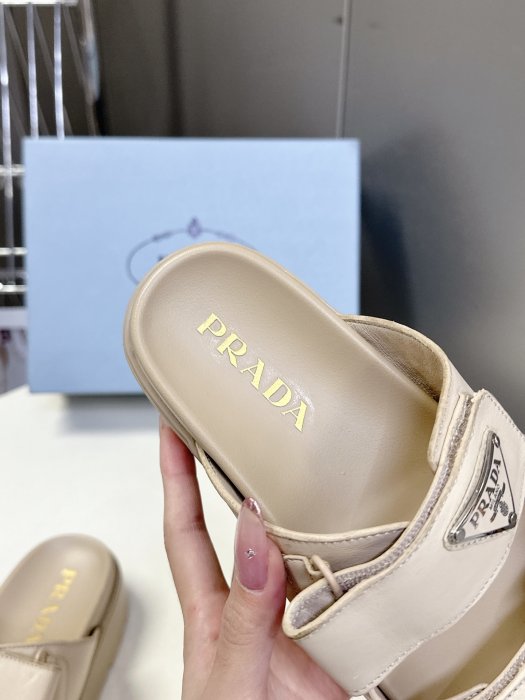 Шлепанцы фото 7