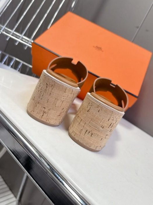 Босоножки фото 9