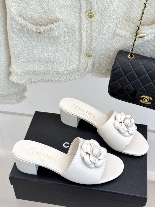 Босоножки фото 3