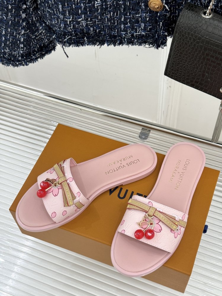 Шлепанцы женские фото 2