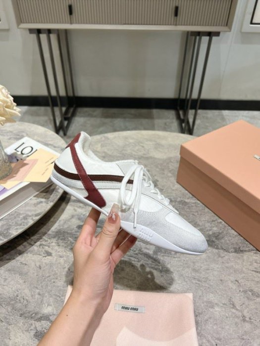 Кроссовки фото 7