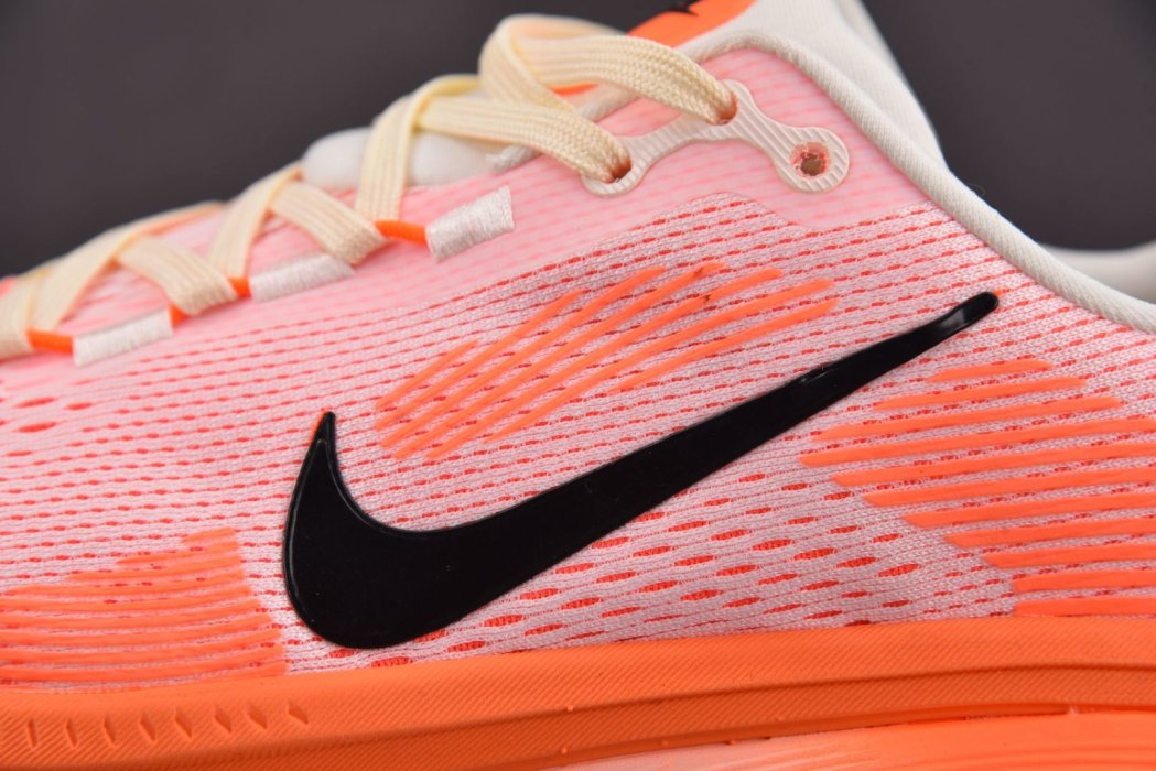 Кроссовки Vomero 18 Atmosphere Pink фото 12