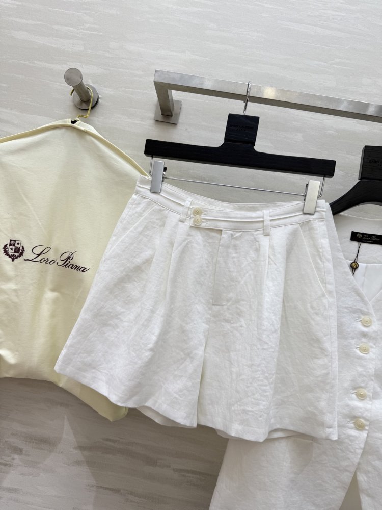 Костюм женский фото 6